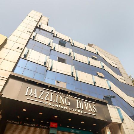 Super Collection O Dolphin Hotel Lucknow Bagian luar foto