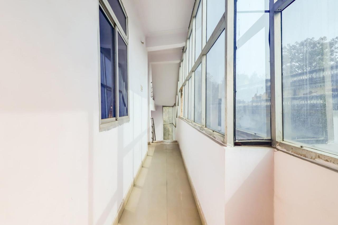 Super Collection O Dolphin Hotel Lucknow Bagian luar foto