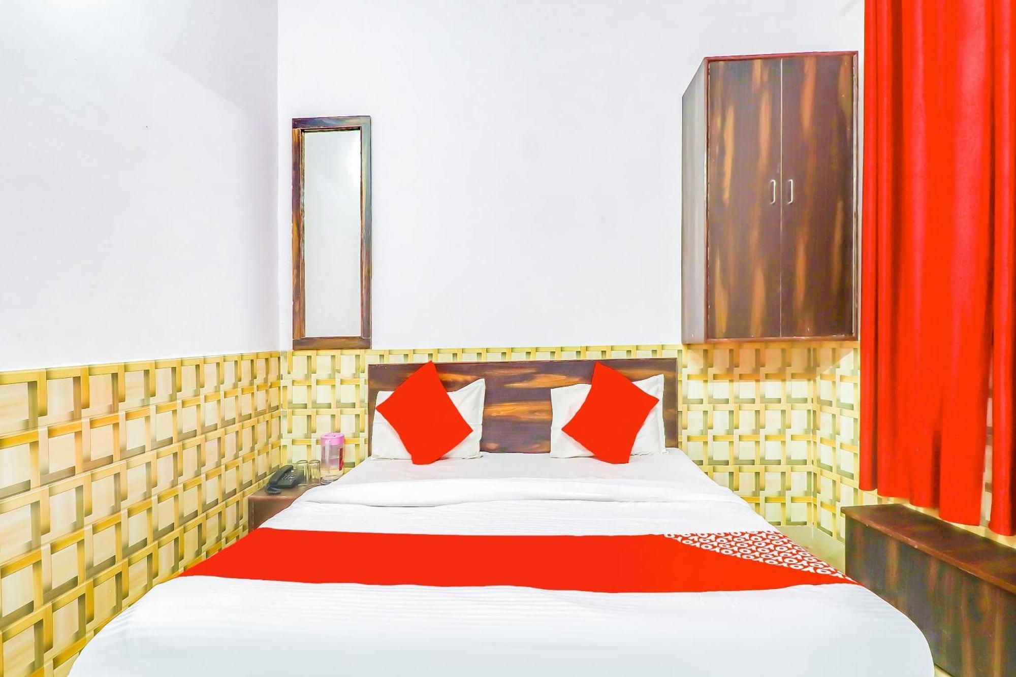 Super Collection O Dolphin Hotel Lucknow Bagian luar foto