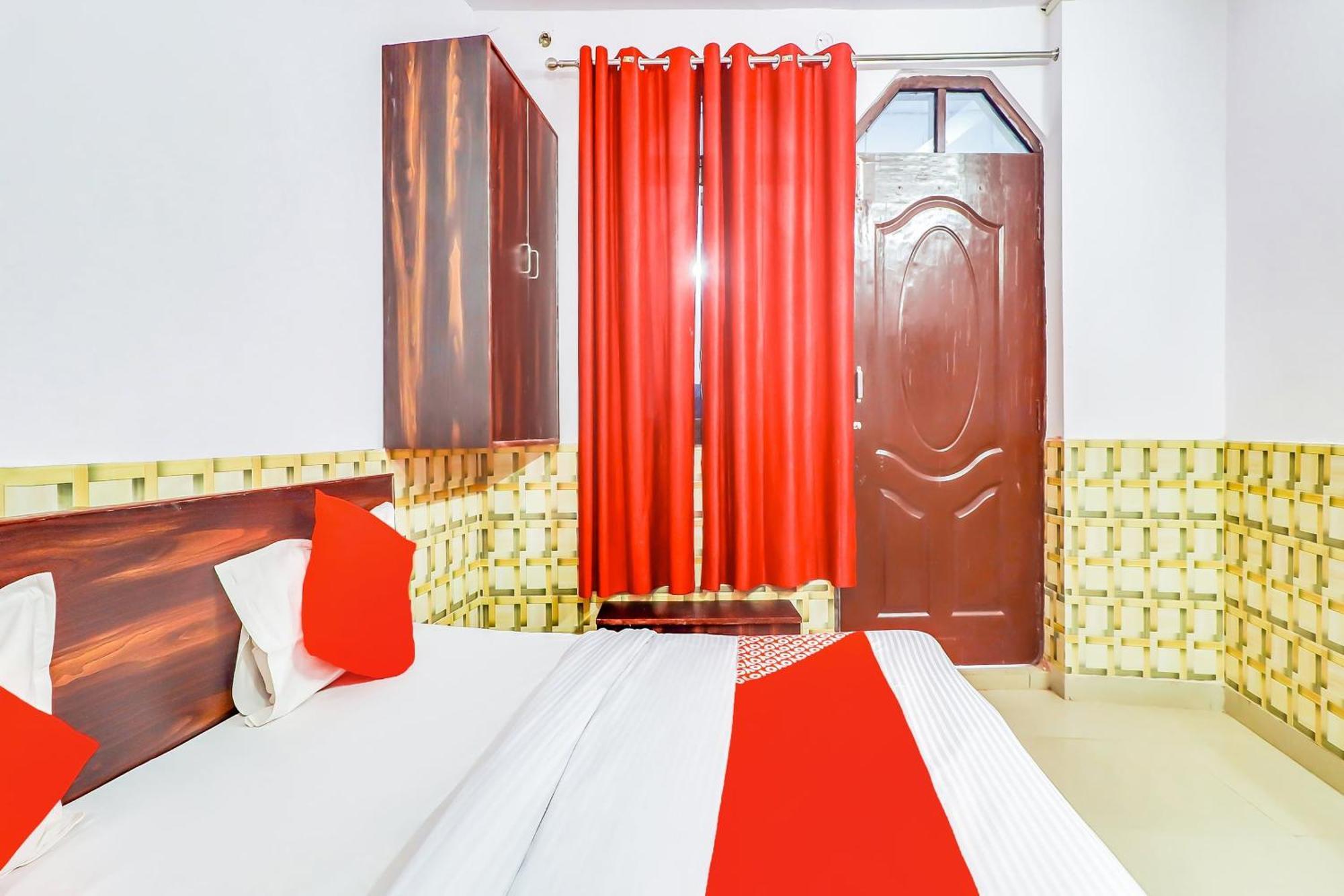 Super Collection O Dolphin Hotel Lucknow Bagian luar foto